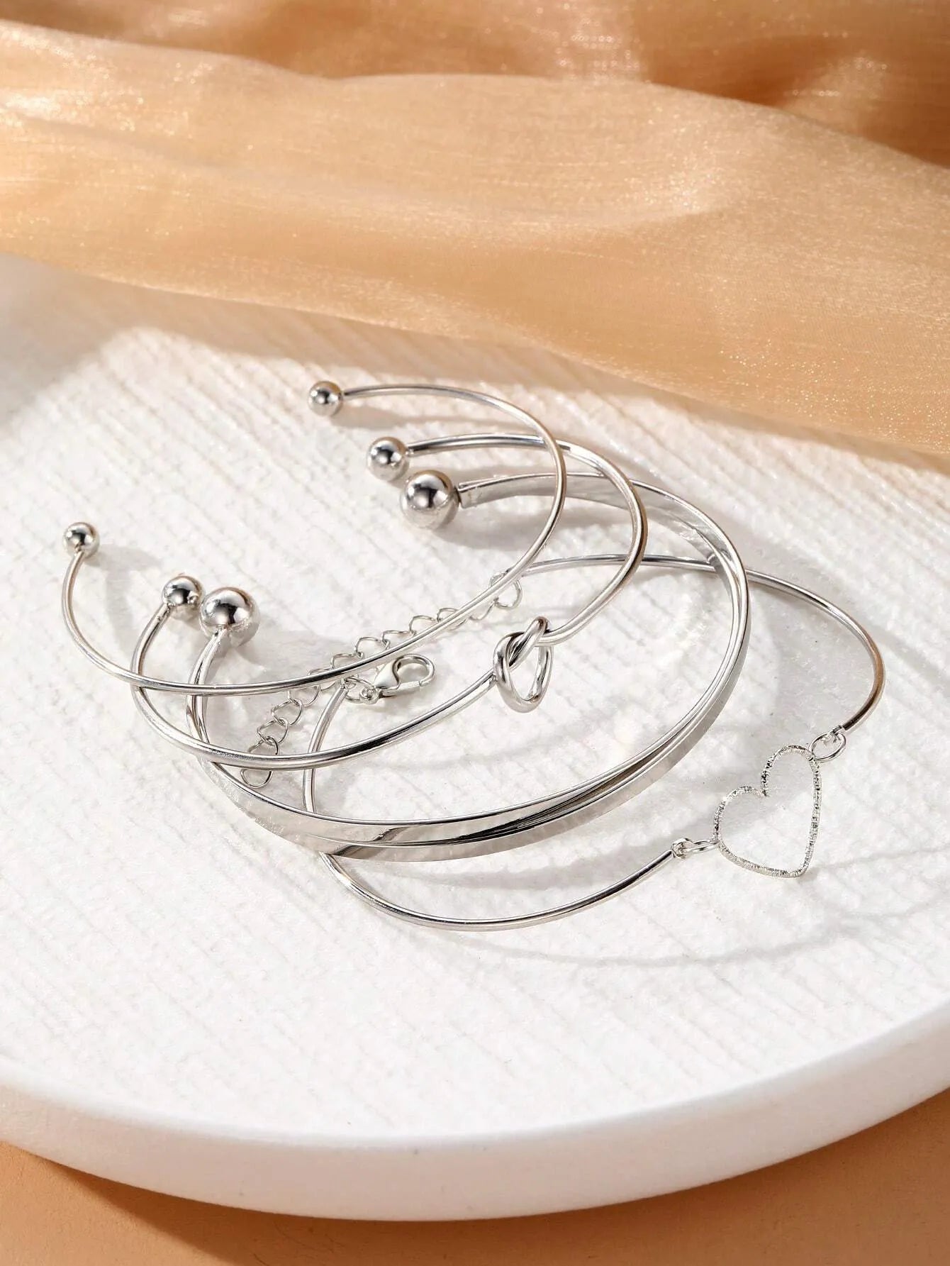 Shein - 4pcs Intellectual Metal Heart Buckle Cuff Bangle Set, Casual Valentines