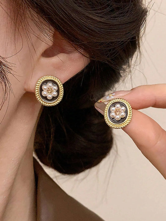 Shein - 5Pcs/Set Minimalist Vintage Faux Pearl Heart Flower Exquisite Design Stud Earrings Set
