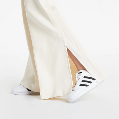 Vybe - Women Smart Pocket Wide-leg Trouser - Oat Milk