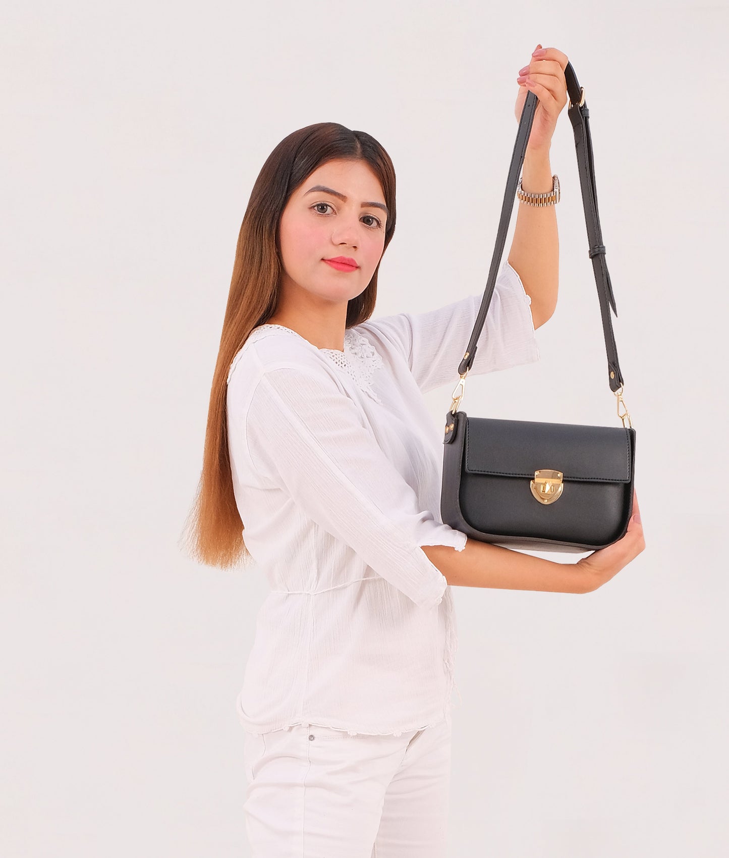RTW - Black saddle bag with twist lock
