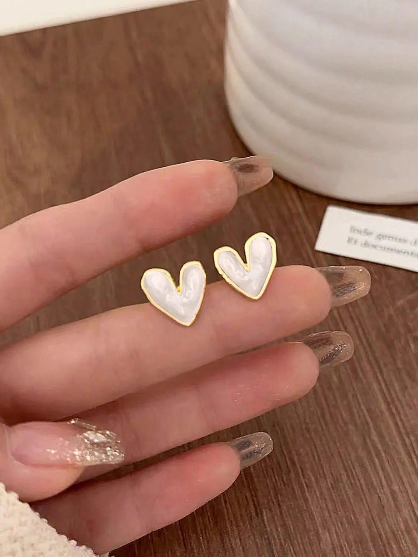 Shein - 1 Pair Vintage Asymmetrical Minimalist Heart-Shaped Stud Earrings - White