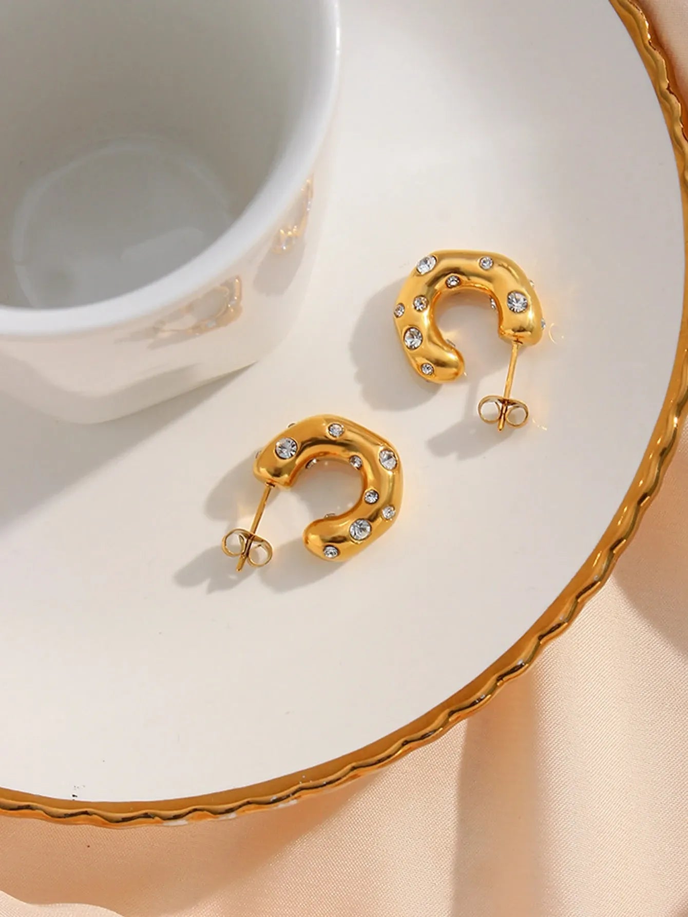 Shein - SHOPBOHO Cubic Zirconia Decor Cuff Hoop Earrings - Golden
