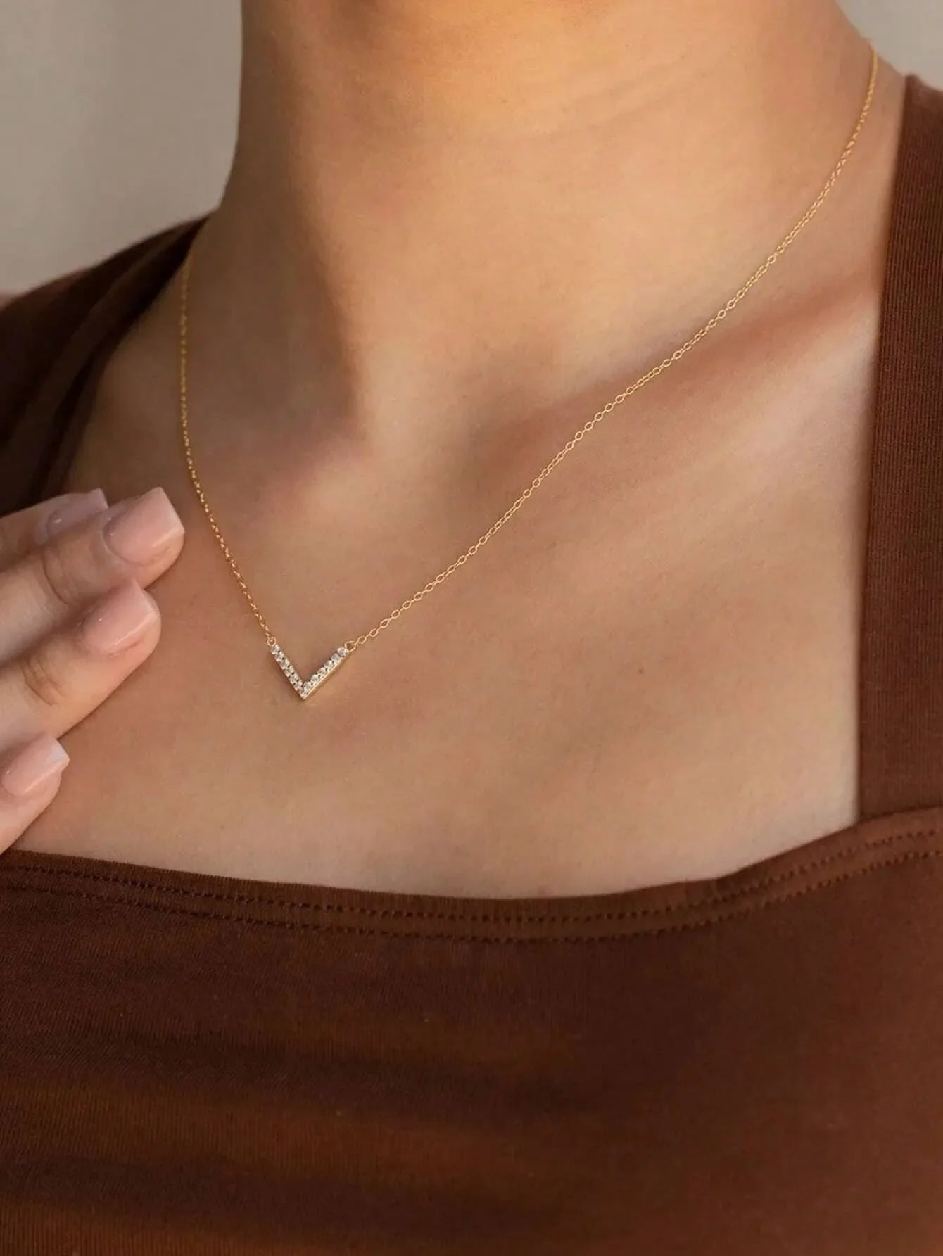 Shein - 1Pc V Collarbone Necklace With Rhinestone Simple & Elegant Stainless Steel