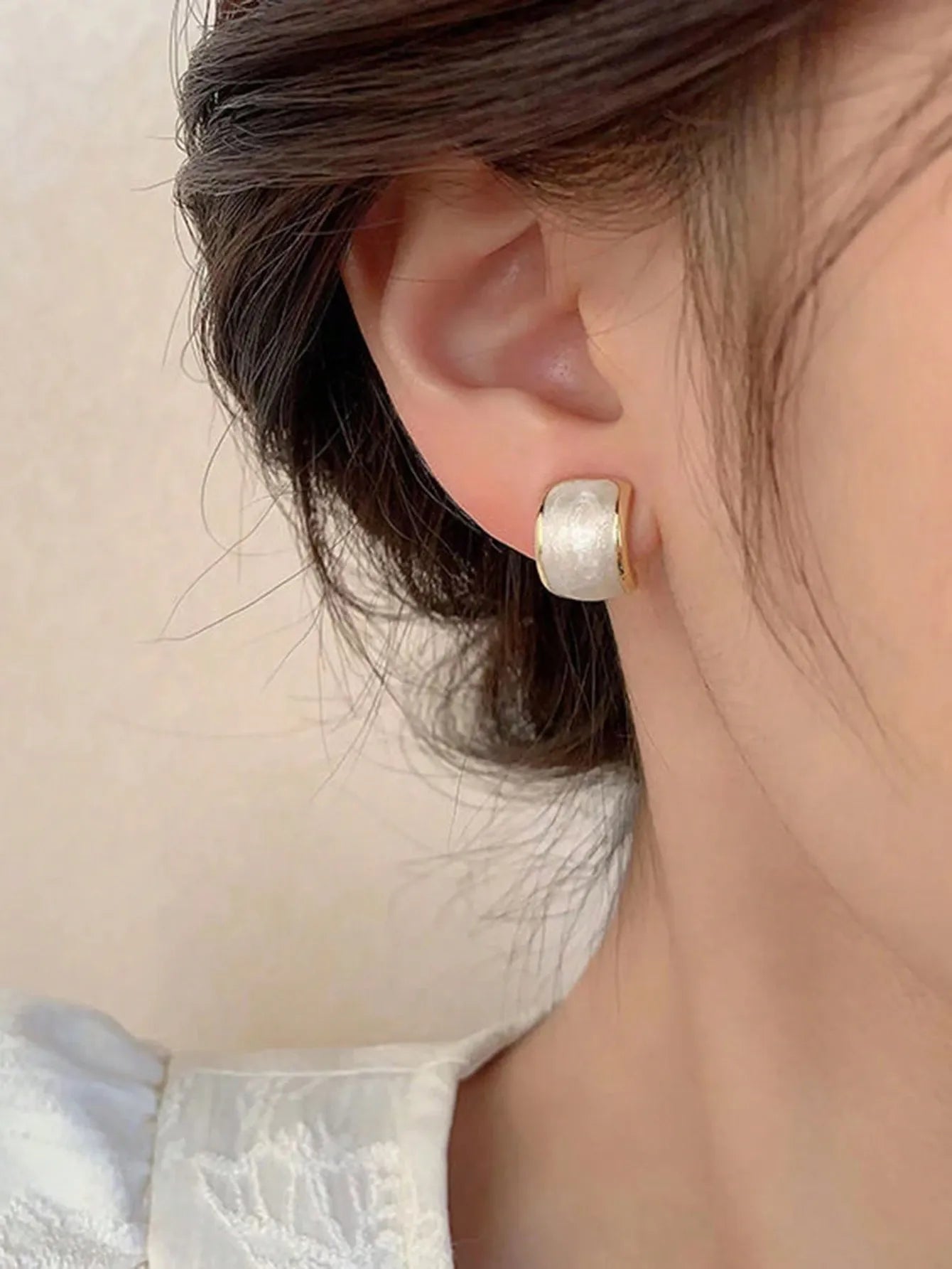 Shein - 6pcs Set Retro Smooth Surface Hong Kong Style Round Pearl Charm Cat Eye Earrings And Stud Earrings