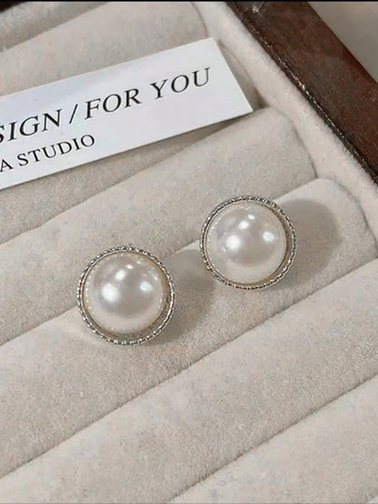 Shein - 6 Pairs/Set Minimalist Retro Smooth Round Cat Eye Faux Pearl Fashion Stud Earrings Suitable For Daily And Holiday Wear For Women