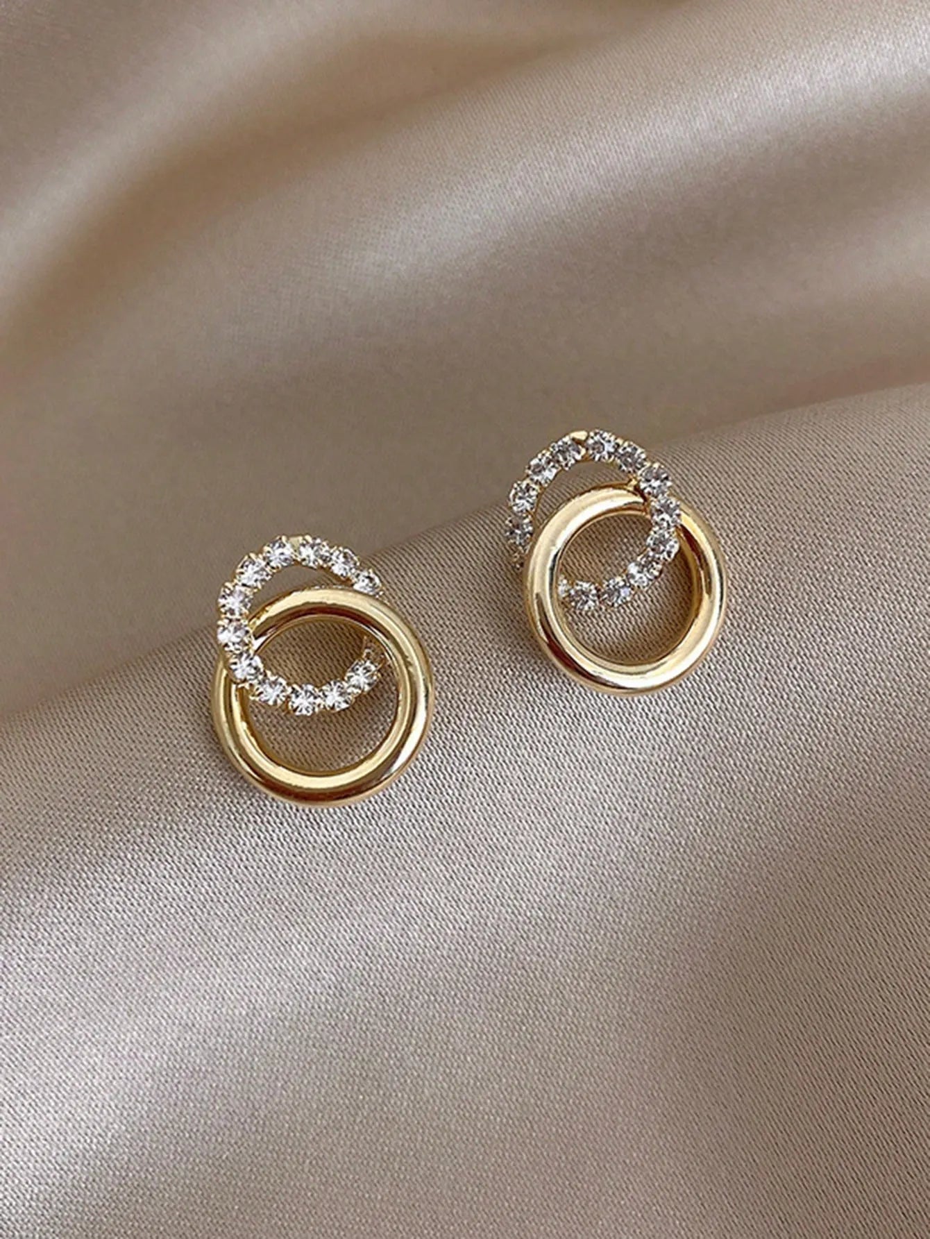 Shein - 6pcs Set Rhinestone Faux Pearl Apple Flower Hoop Earrings, Creative Daisy Acrylic Resin Earrings, Minimalist Earring Set For Women, Suitable For Daily & Festival Wear