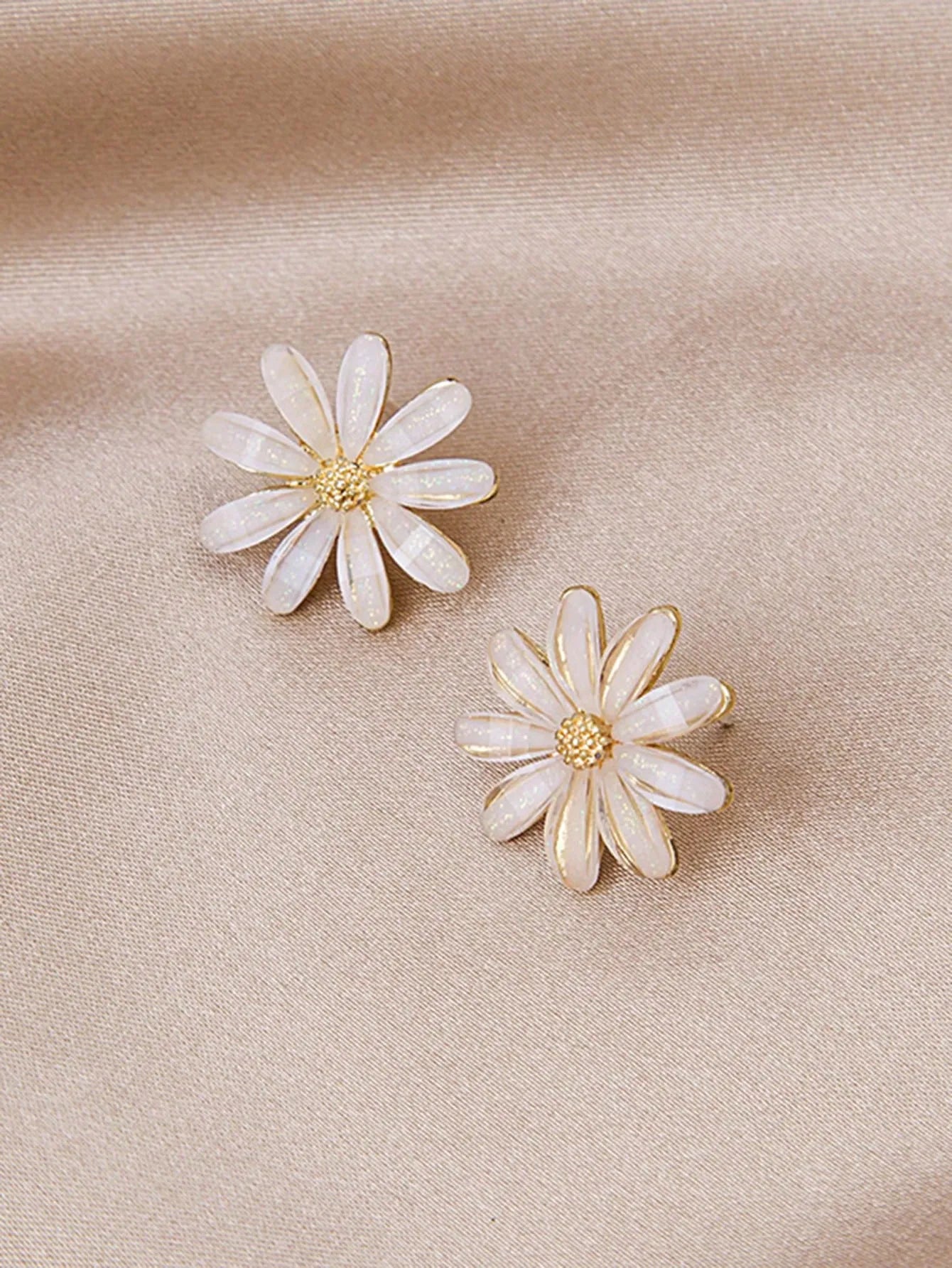 Shein - 6pcs Set Rhinestone Faux Pearl Apple Flower Hoop Earrings, Creative Daisy Acrylic Resin Earrings, Minimalist Earring Set For Women, Suitable For Daily & Festival Wear