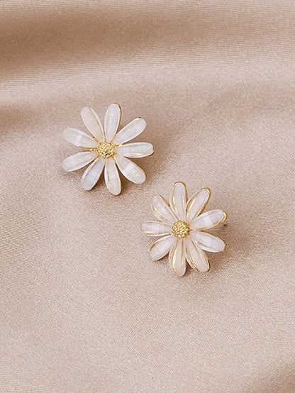 Shein - 6pcs Set Rhinestone Faux Pearl Apple Flower Hoop Earrings, Creative Daisy Acrylic Resin Earrings, Minimalist Earring Set For Women, Suitable For Daily & Festival Wear
