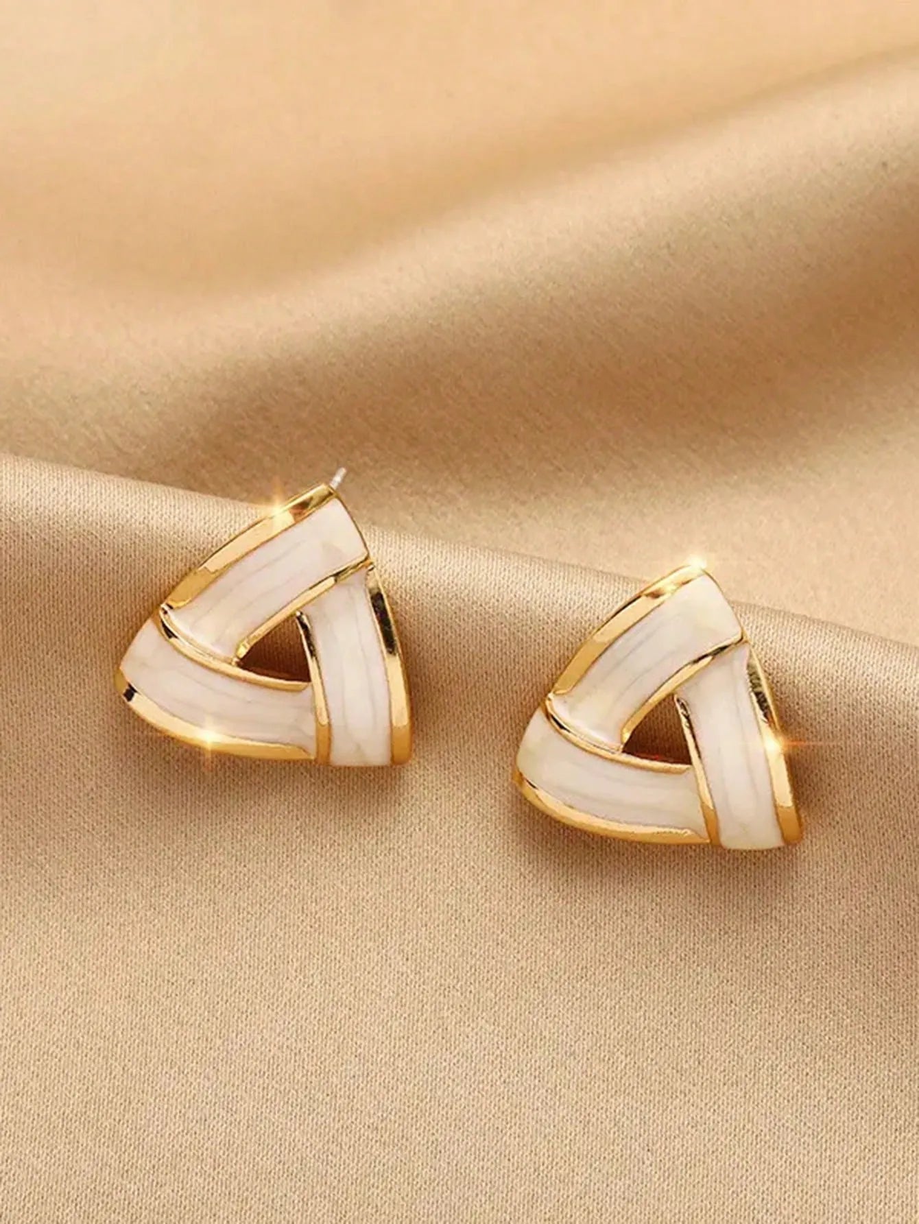 Shein - 8pcs Vintage Minimalist Chic Petite Smooth Pearl Geometric Star Round Triangle Stud Earrings Set