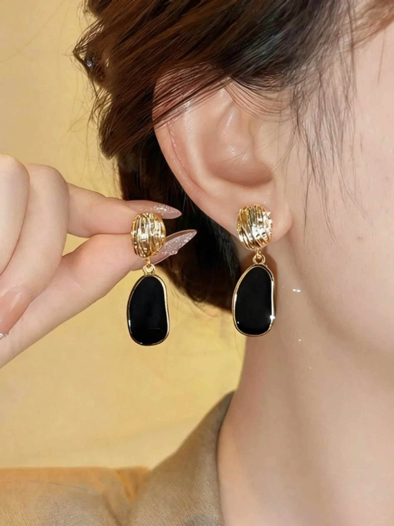 Shein - 5pcs/Set Fashionable Casual French Elegant Asymmetrical Geometric Black Drip Glaze Heart & Faux Pearl Earrings, Chic Minimalist Design, High-End Earring Set Suitable For Women's Daily And Holiday Wear