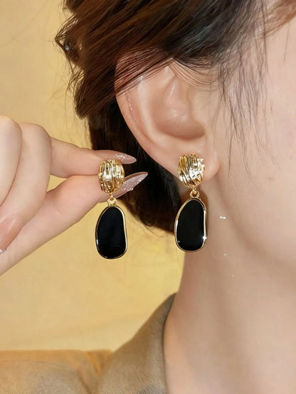Shein - 5pcs/Set Fashionable Casual French Elegant Asymmetrical Geometric Black Drip Glaze Heart & Faux Pearl Earrings, Chic Minimalist Design, High-End Earring Set Suitable For Women's Daily And Holiday Wear