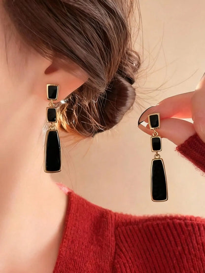Shein - 5pcs/Set Fashionable Casual French Elegant Asymmetrical Geometric Black Drip Glaze Heart & Faux Pearl Earrings, Chic Minimalist Design, High-End Earring Set Suitable For Women's Daily And Holiday Wear