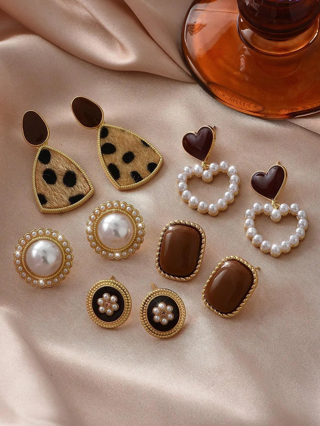 Shein - 5Pcs/Set Minimalist Vintage Faux Pearl Heart Flower Exquisite Design Stud Earrings Set 