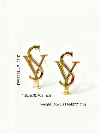 Shein - 1 Pair Asymmetrical Geometric Stud Earrings For Women, Suitable For Daily Wear - Golden